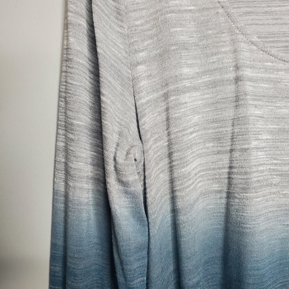 Torrid Ombre Blue Grey Super Soft Plush V-Neck Sharkbite Hem Tunic Top 1 / 1X 14 - Picture 10 of 15